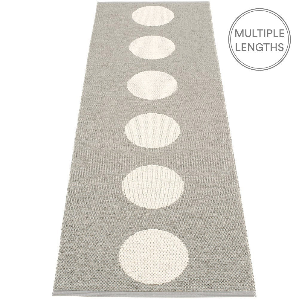 Pappelina Vera Warm Grey & Vanilla Runner - 70 x 225 cm