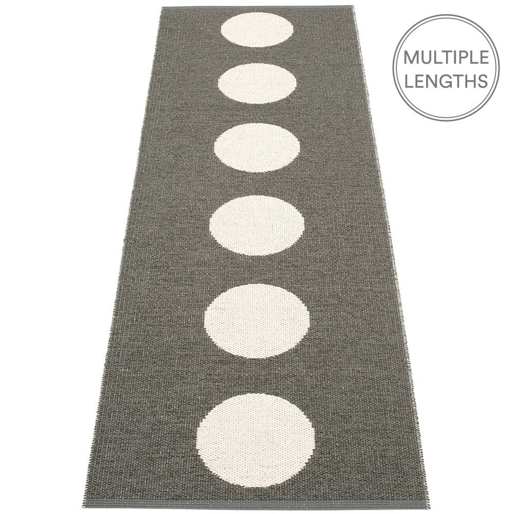 Pappelina Vera Charcoal & Vanilla Runner x 70 x 225 cm
