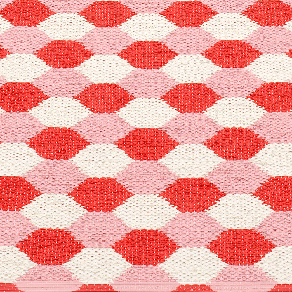 Pappelina Dana Coral Red & Piglet Mat - Detail