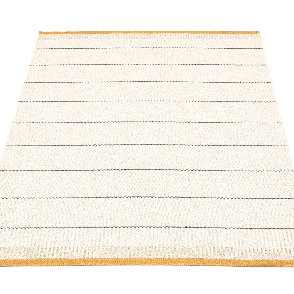 Pappelina Belle Large Rug - Ochre