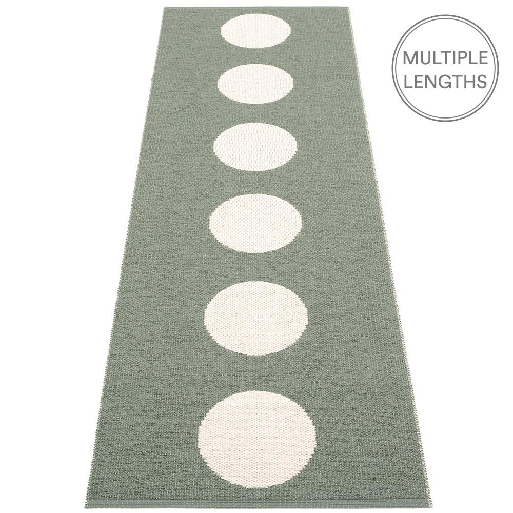 Pappelina Vera Army & Vanilla Runner 70 x 225 cm