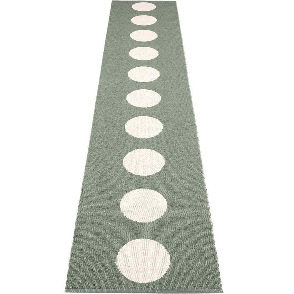 Pappelina Vera Army & Vanilla Runner 70 x 375 cm