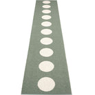 Pappelina Vera Army & Vanilla Runner 70 x 375 cm