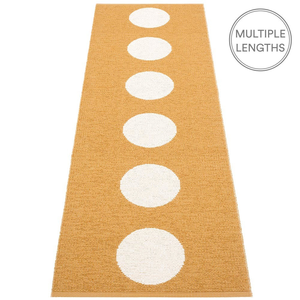 Pappelina Vera Army & Vanilla Runner 70 x 225 cm