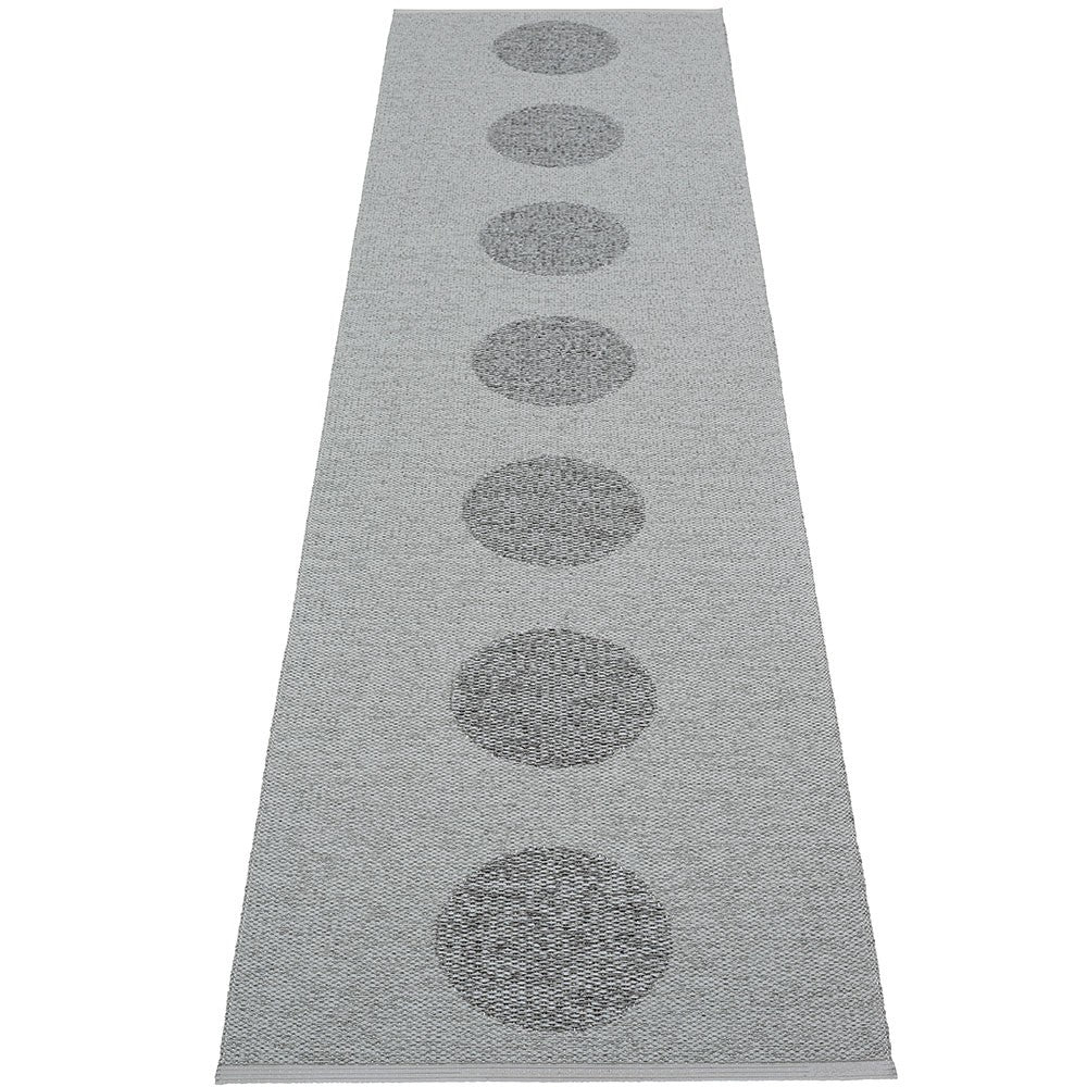 Pappelina Vera 2.0 Bio Edition Grey/Granit Metallic Runner - 70 x 280 cm