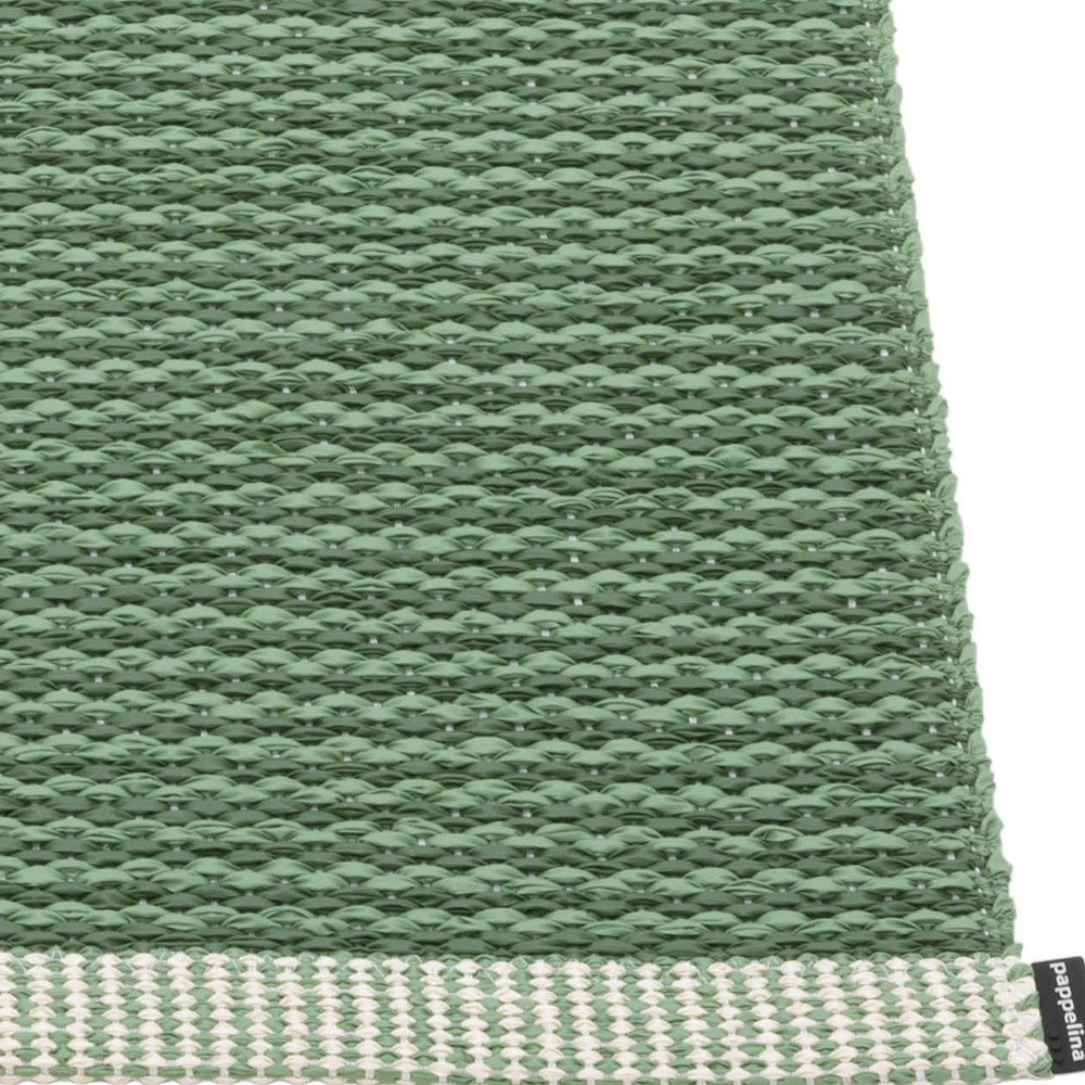Pappelina Mono Leaf Runner Detail