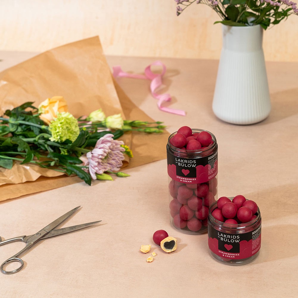 Lakrids By Bülow Strawberries & Cream Chocolate Coated Liquorice