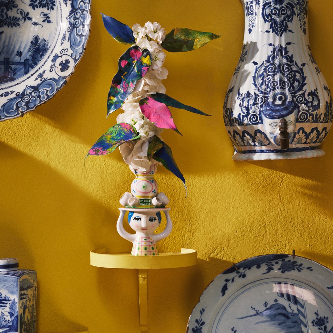 Bjørn Wiinblad Pink Lady with Hat Candle Holder Qith artistic display inside