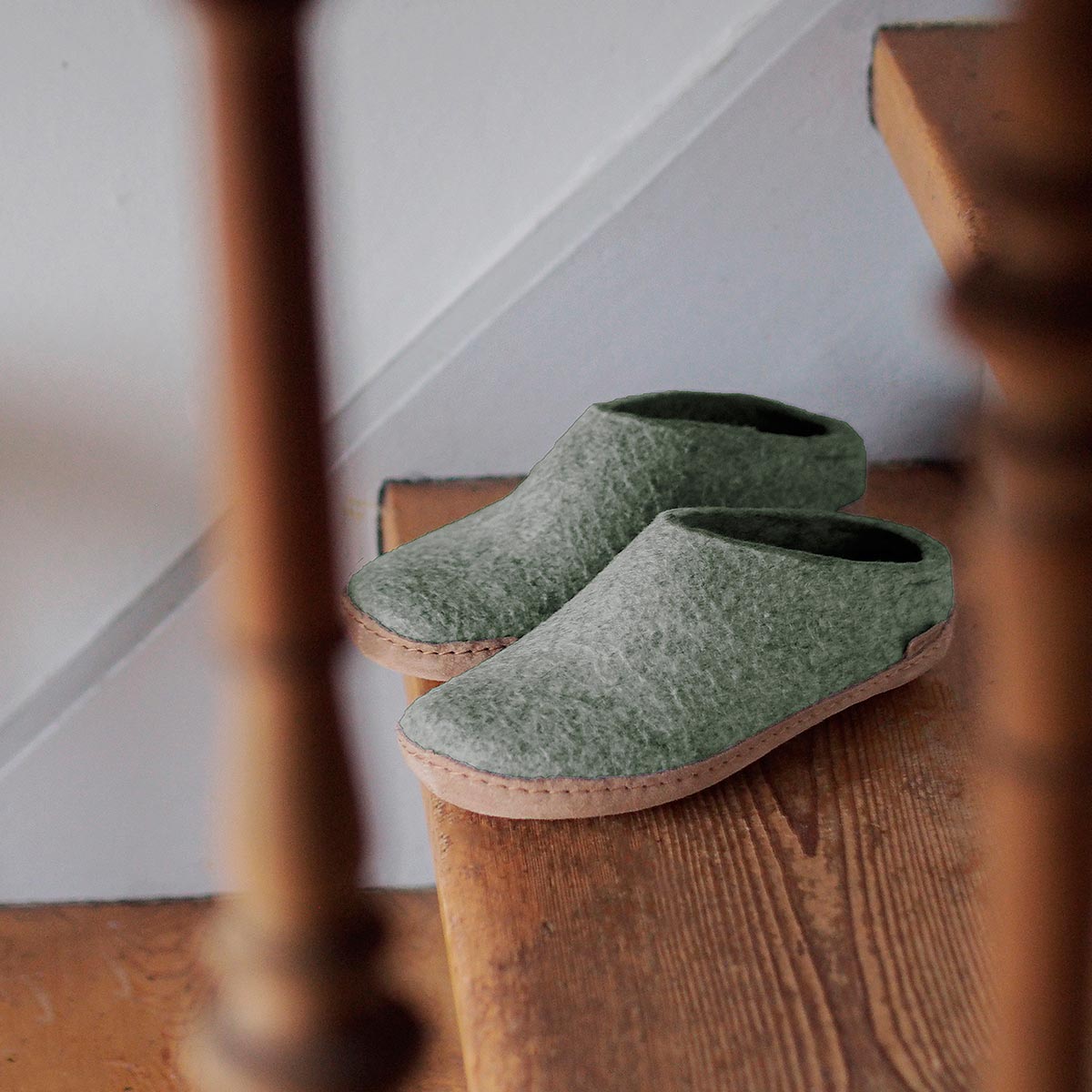 Glerups Slippers on stairs with leather sole in oss