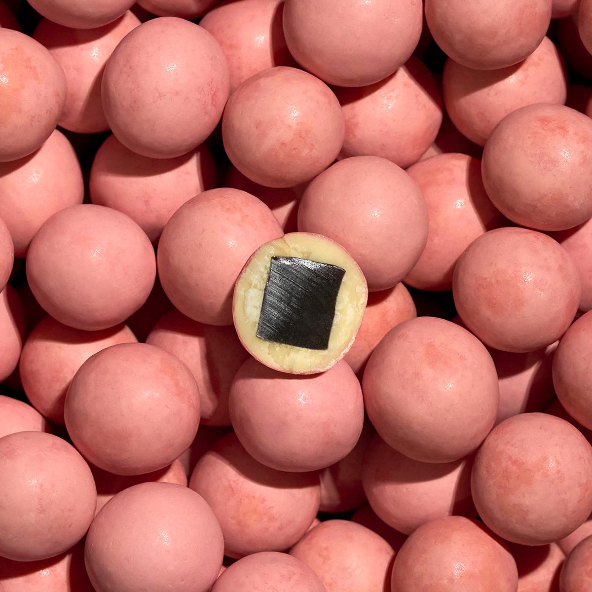 close-up of pink pineapple LAKRIDS BY BÜLOW