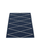 Pappelina Max Navy & Vanilla Runner - 70 x 100 cm