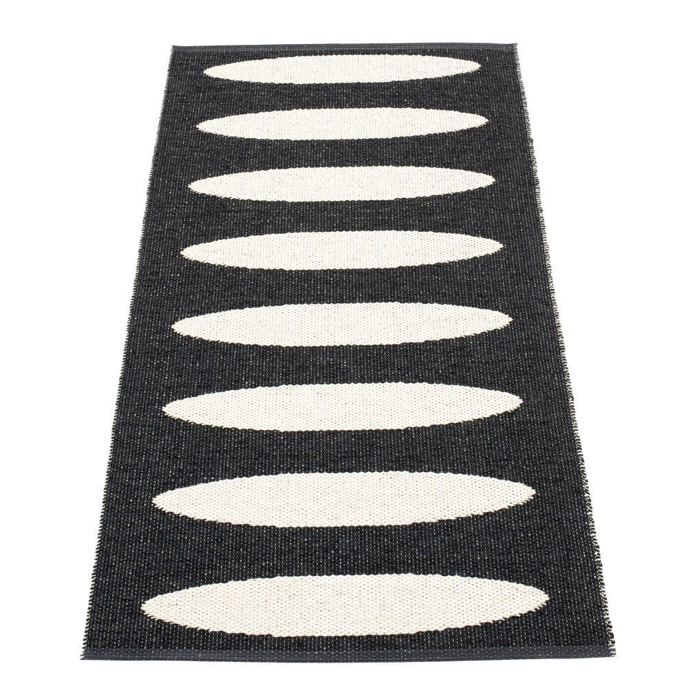 Pappelina Ella Black & Vanilla Runner - 70 x 150 cm