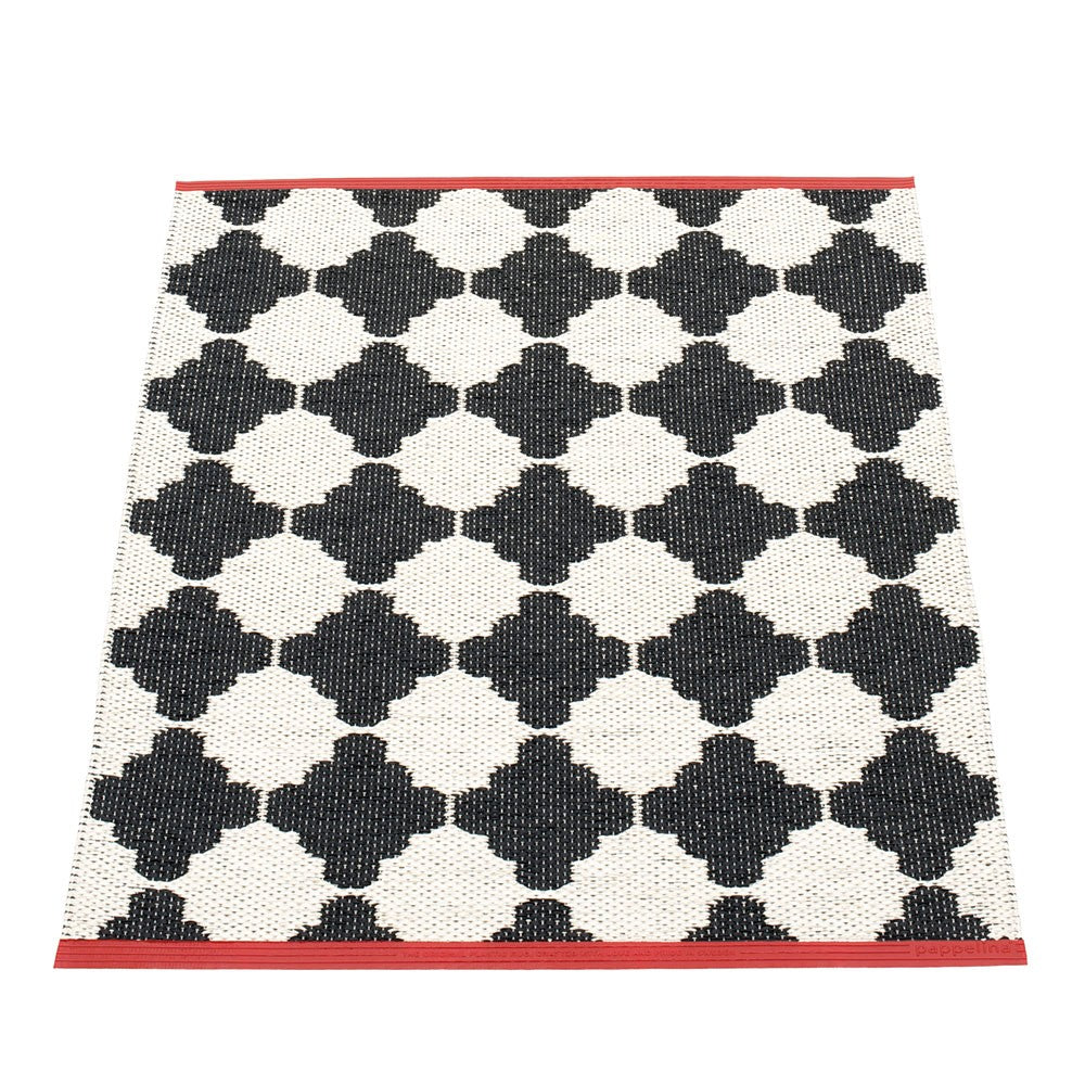 Pappelina Marre Black & Vanilla Mat - 70 x 90 cm