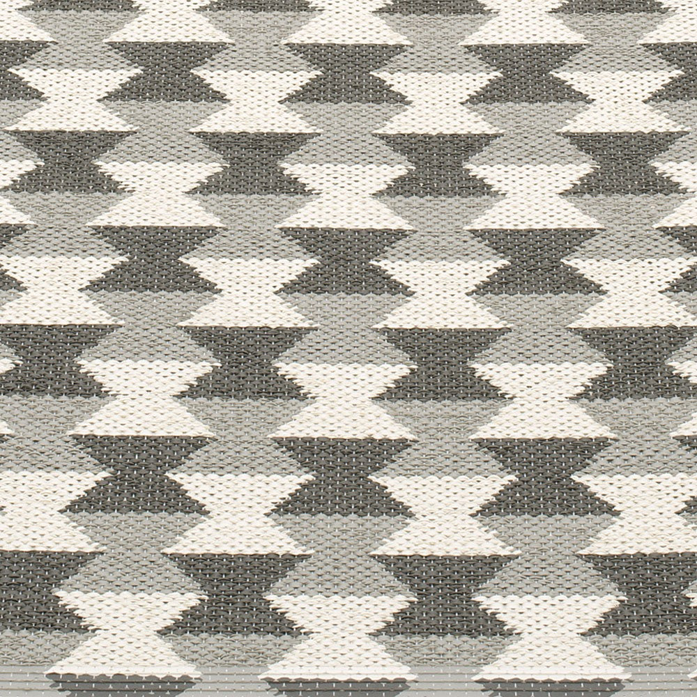 Pappelina Dana Warm Grey & Charcoal Runner - 70 x 100 cm