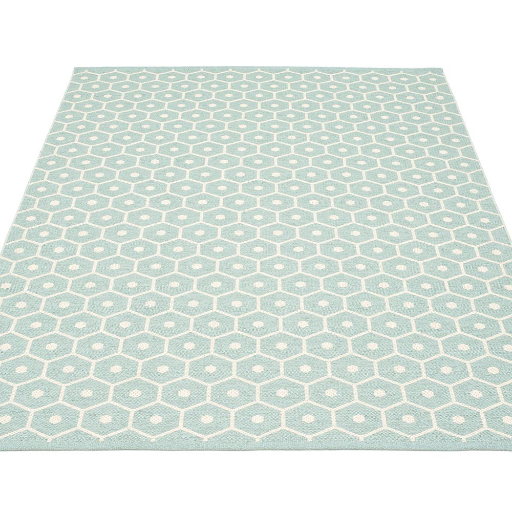 Pappelina Honey Large Rug - Pale Turquoise