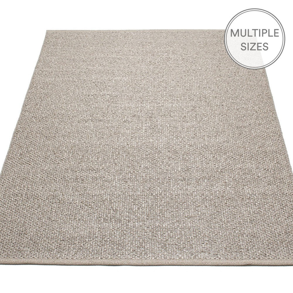 Pappelina Svea Large Rug - Mud Metallic