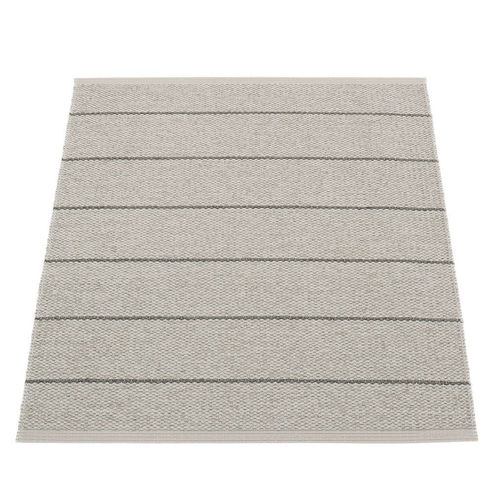 Pappelina Carl Small Mat - Warm Grey Side