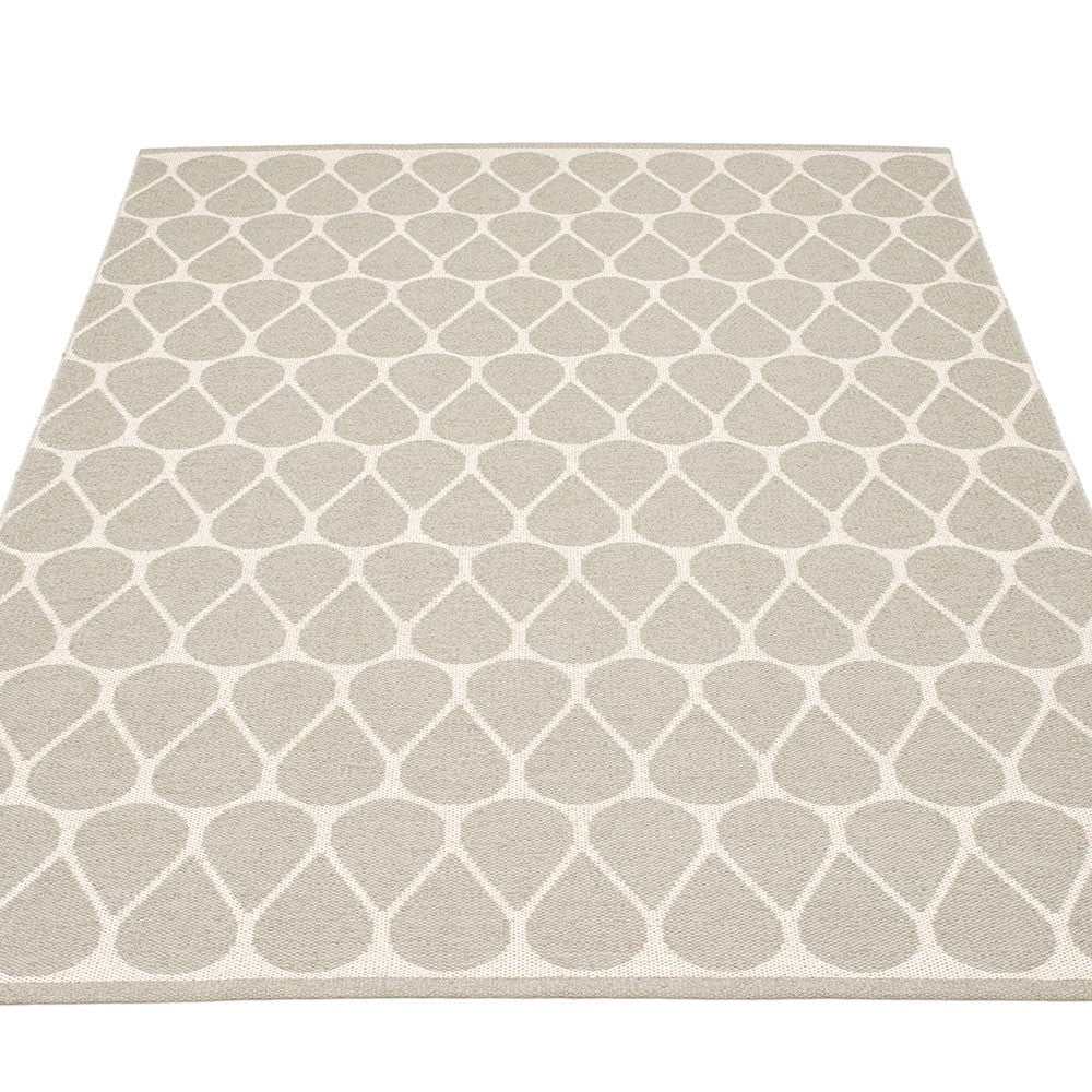 Pappelina Dana Large Rug - Linen & Vanilla 180 x 275 cm