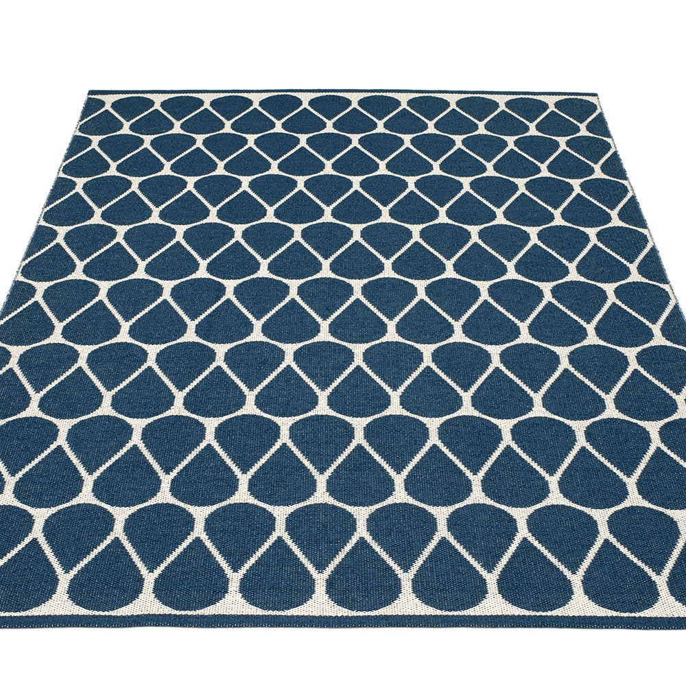 Pappelina Otis Large Rug - Ocean Blue