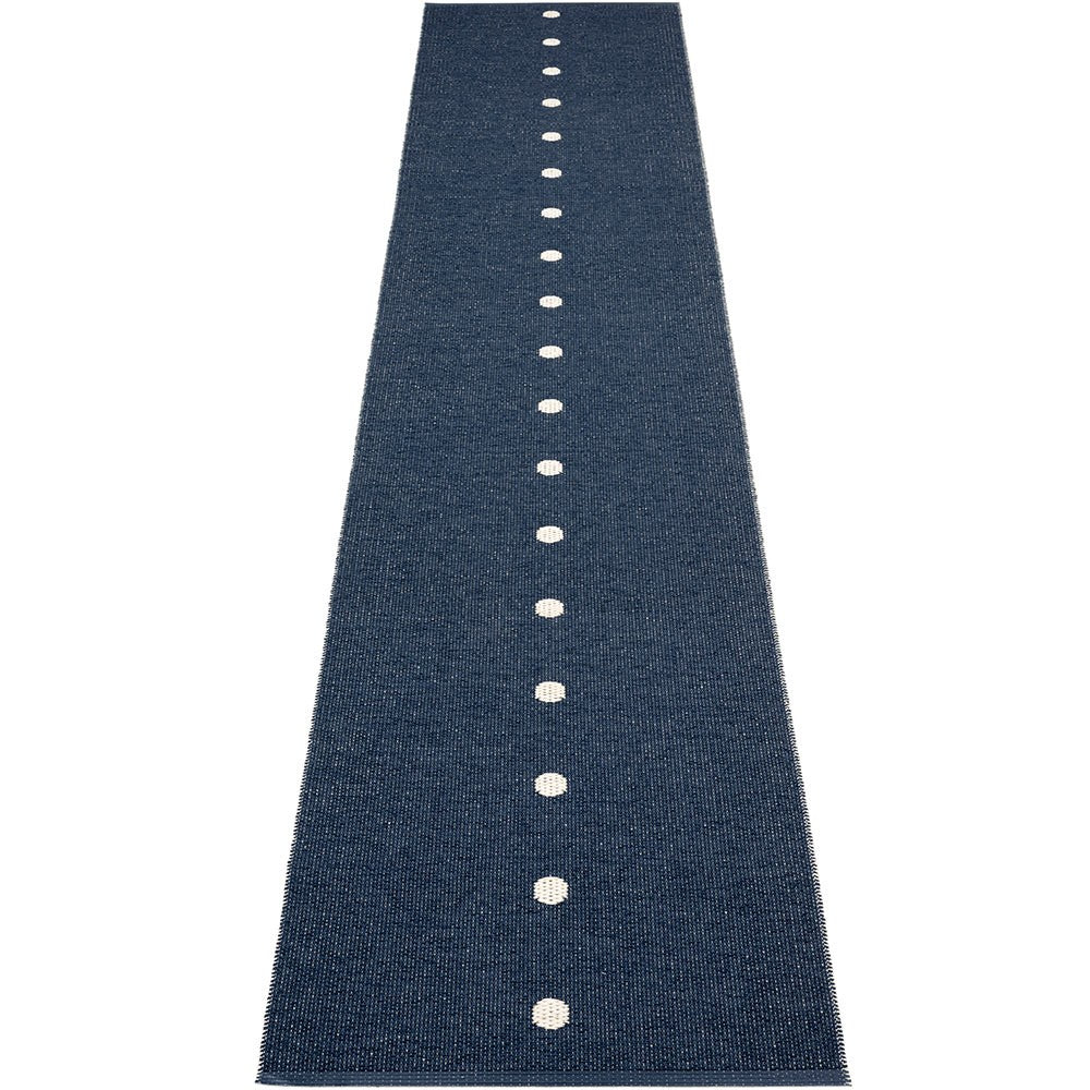 Pappelina Peg Runner - Dark Blue & Vanilla 70 x 360 cm