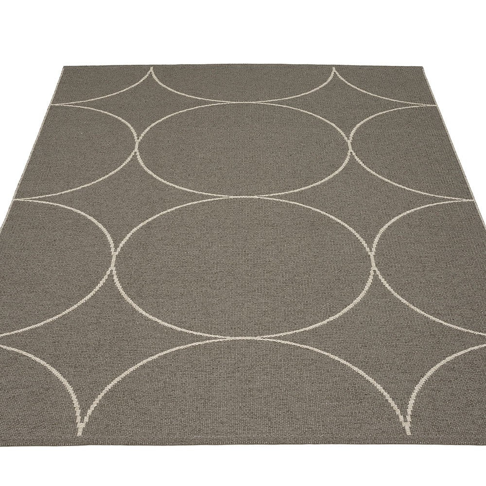 Pappelina Boo Large Rug - Charcoal