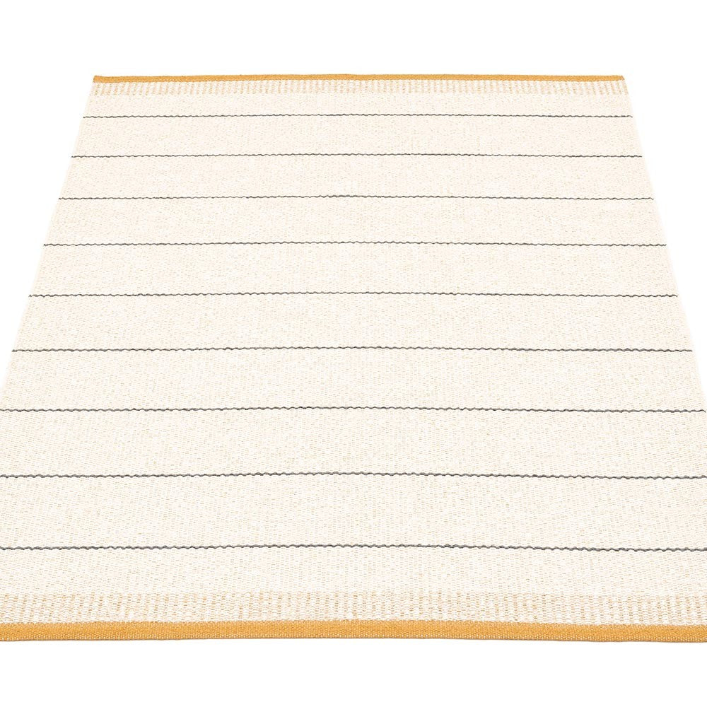 Pappelina Belle Large Rug - Ochre