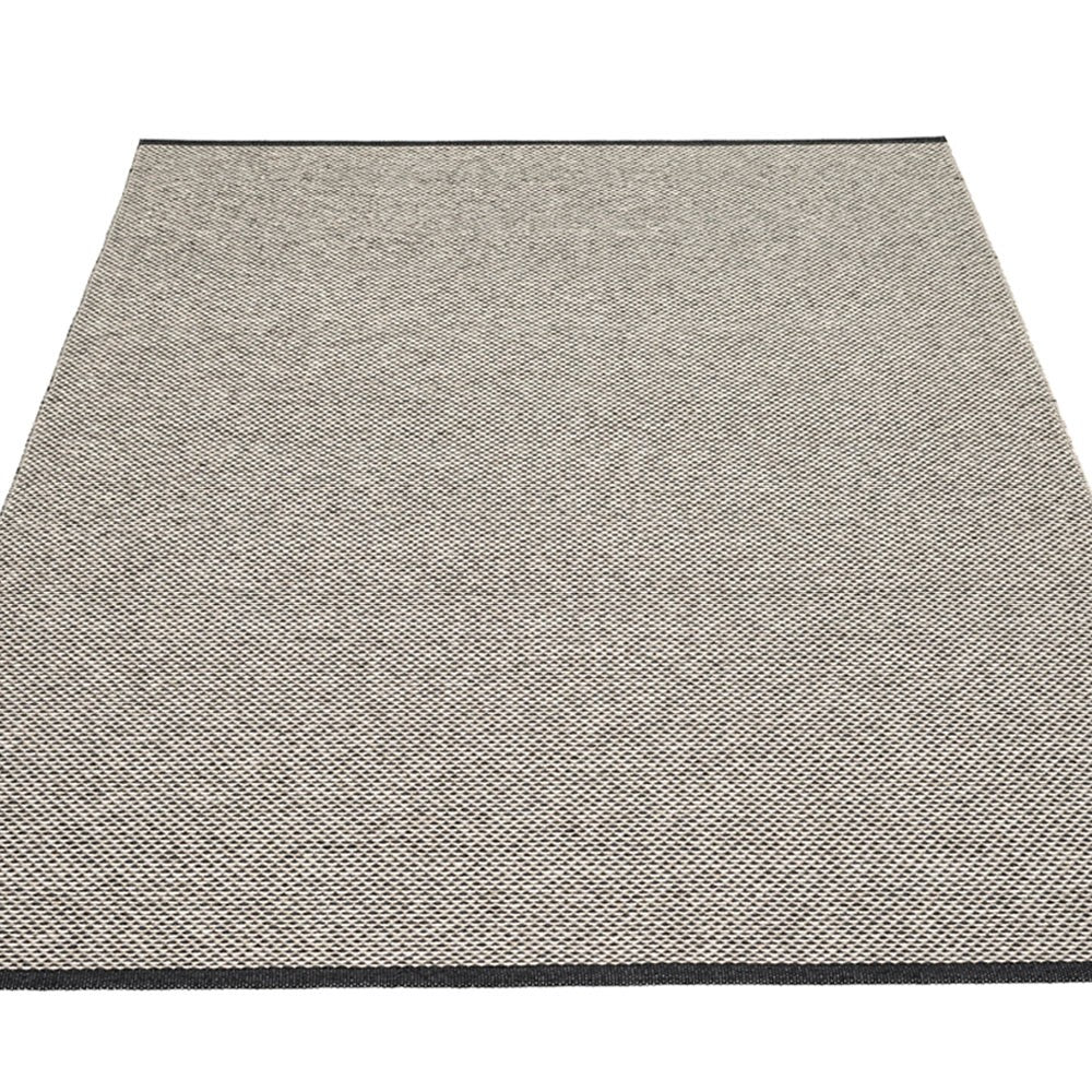 Pappelina Effi Large Rug - Black