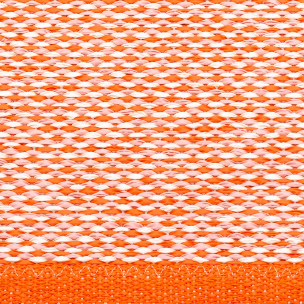 Pappelina Effi Large Rug Orange - Detail