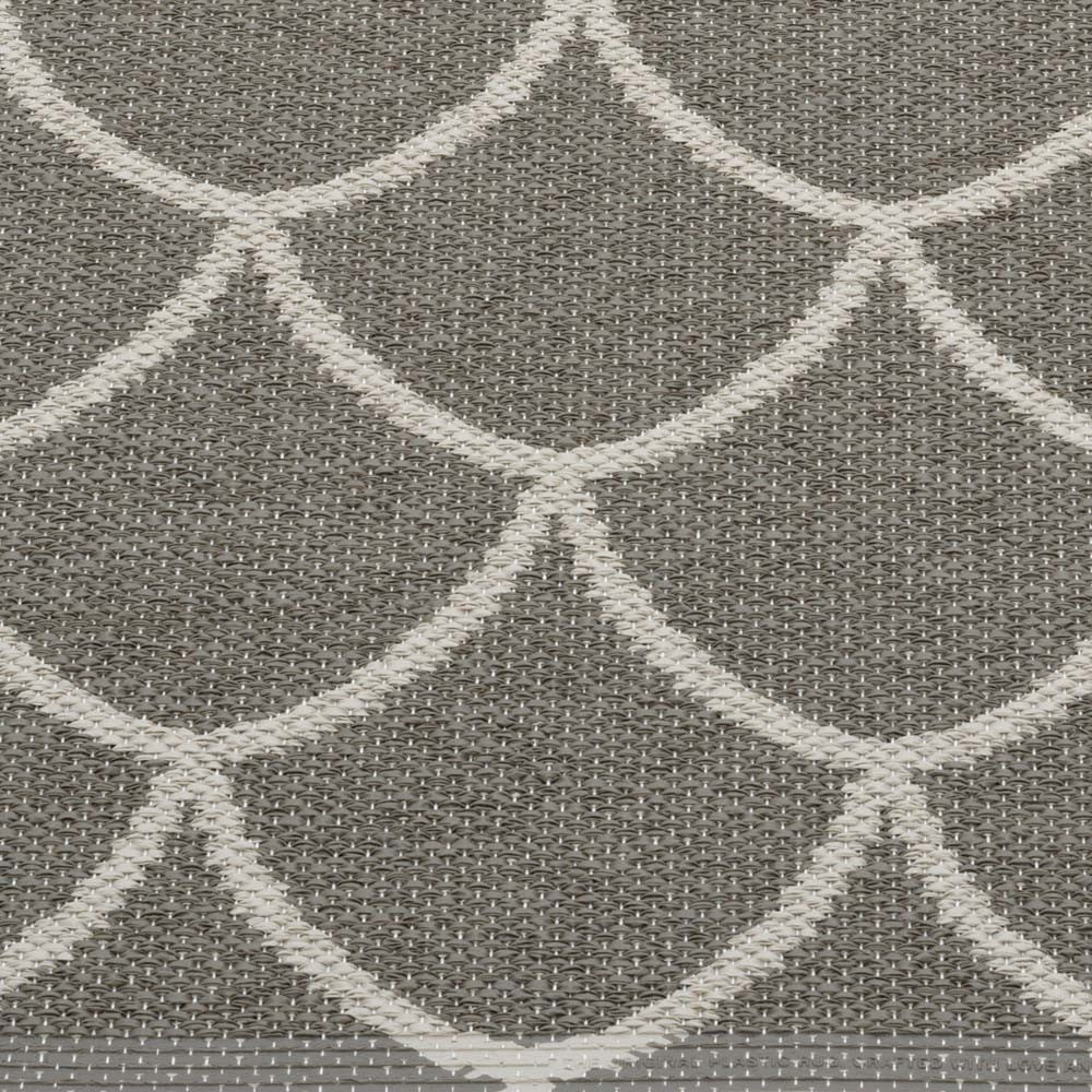 Pappelina Charcoal : Warm Grey Kotte Runner - Detail