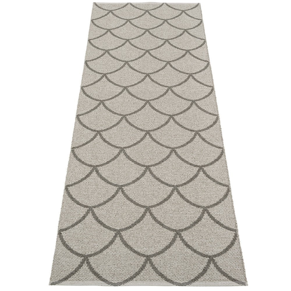 Pappelina Charcoal : Warm Grey Kotte Runner - Reverse