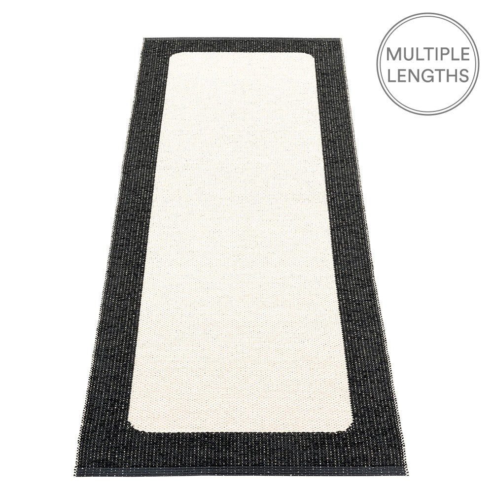 Pappelina Black Ilda Runner - 70 x 180 cm