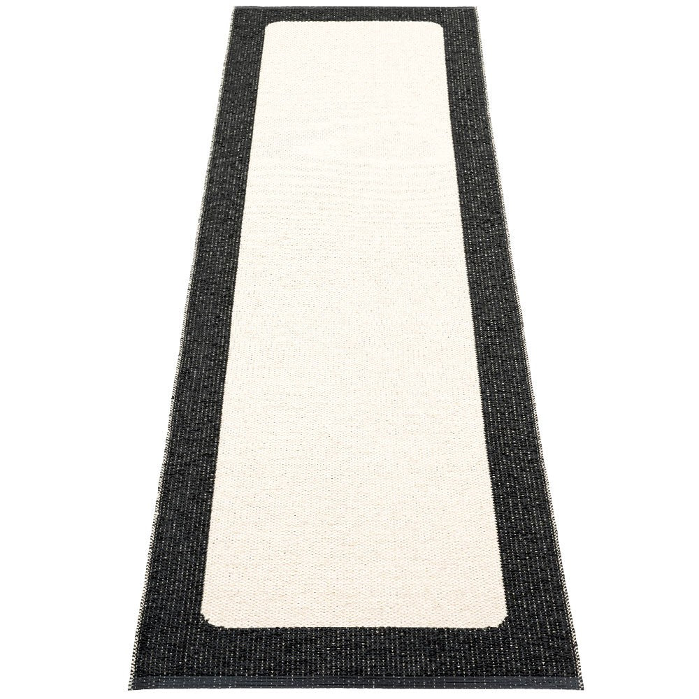 Pappelina Black Ilda Runner - 70 x 240 cm