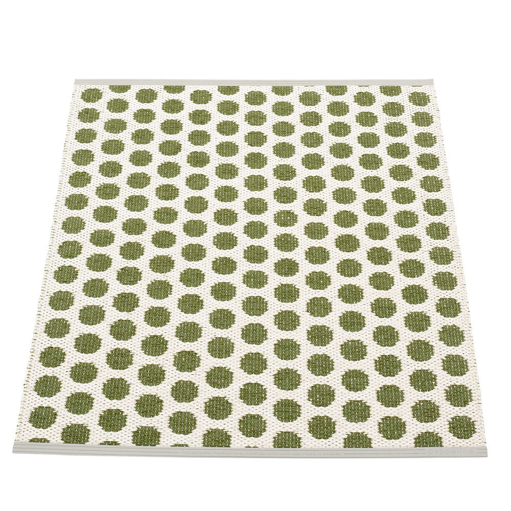 Pappelina Noa Dark Olive & Vanilla Mat - 70 x 90 cm