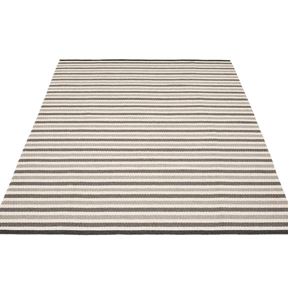 Pappelina Teo Rug - Warm Grey : Charcoal : Vanilla - 140 x 200 cm