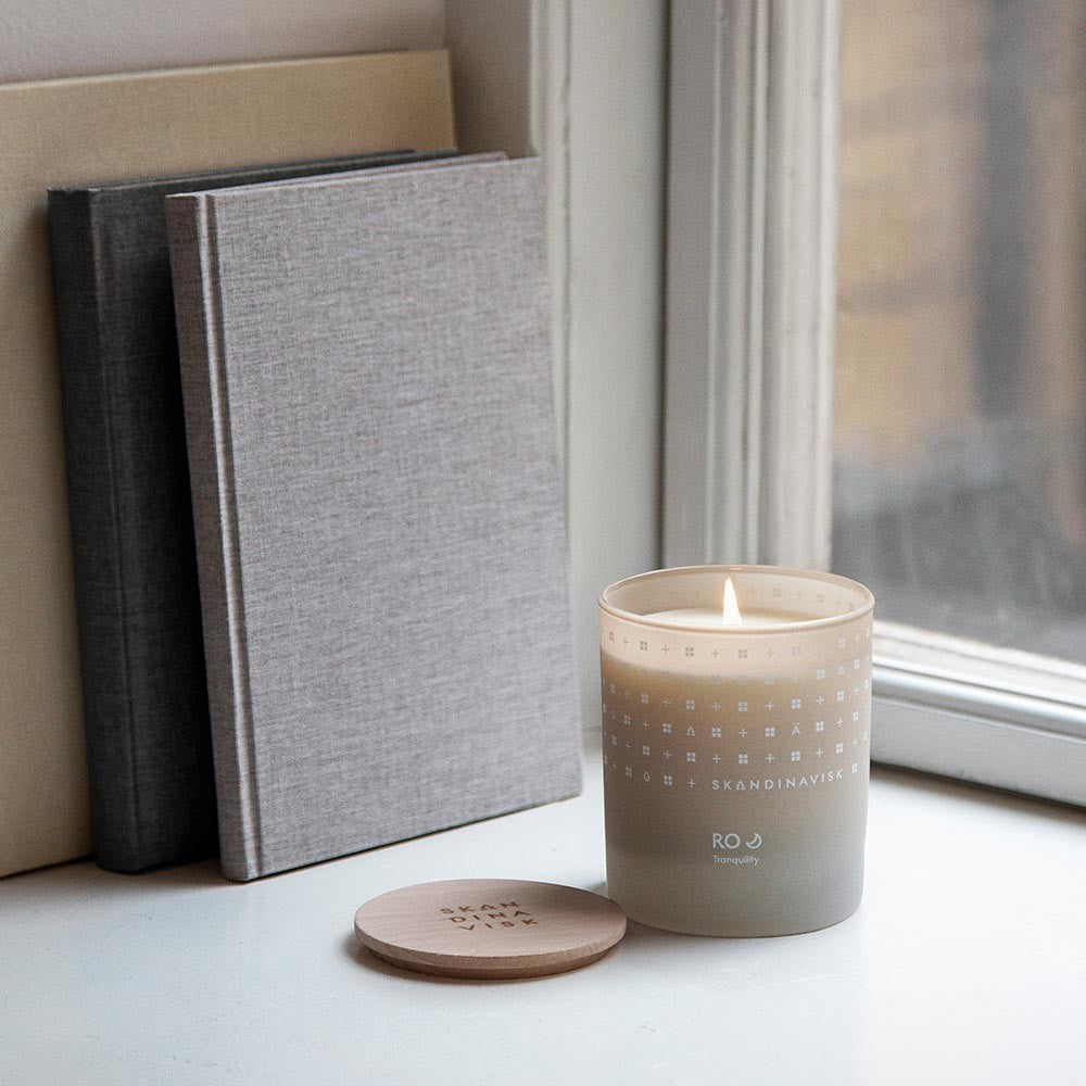 Skandinavisk Ro Scented Candle (Tranquility)