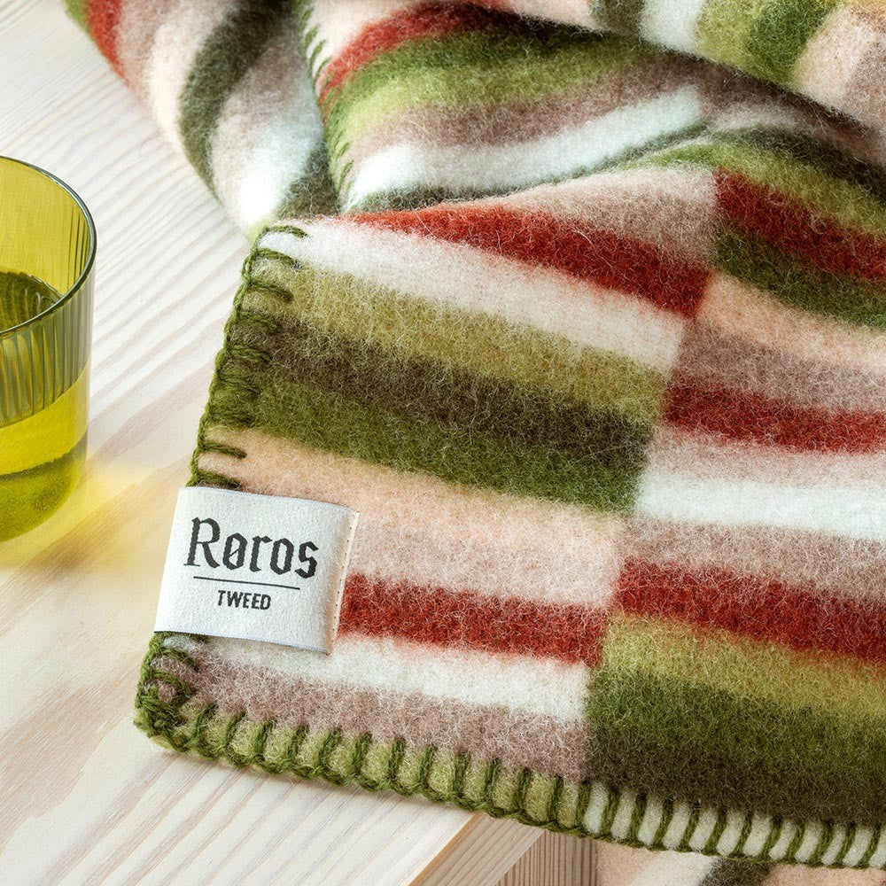 Røros Tweed Ida Throw 135 x 200 cm - Olive & Burgundy 