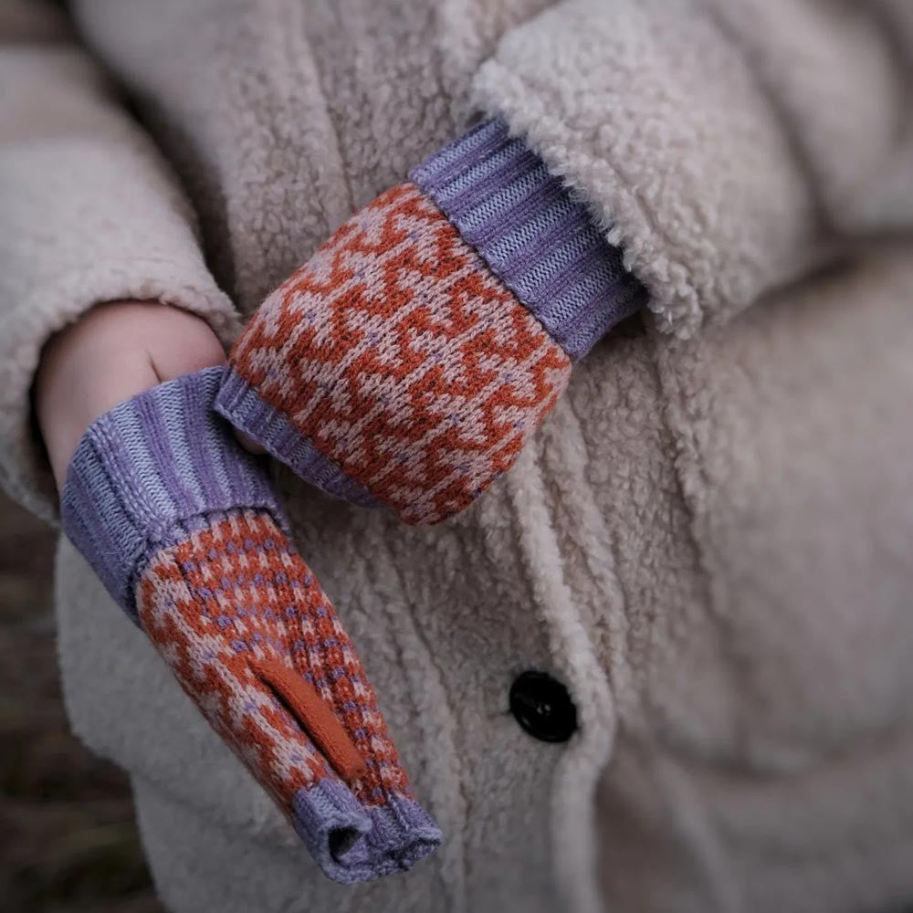 Öjbro Merino Wool Swedish Wristwarmers - Fästfolk Estelle & Esbjörn