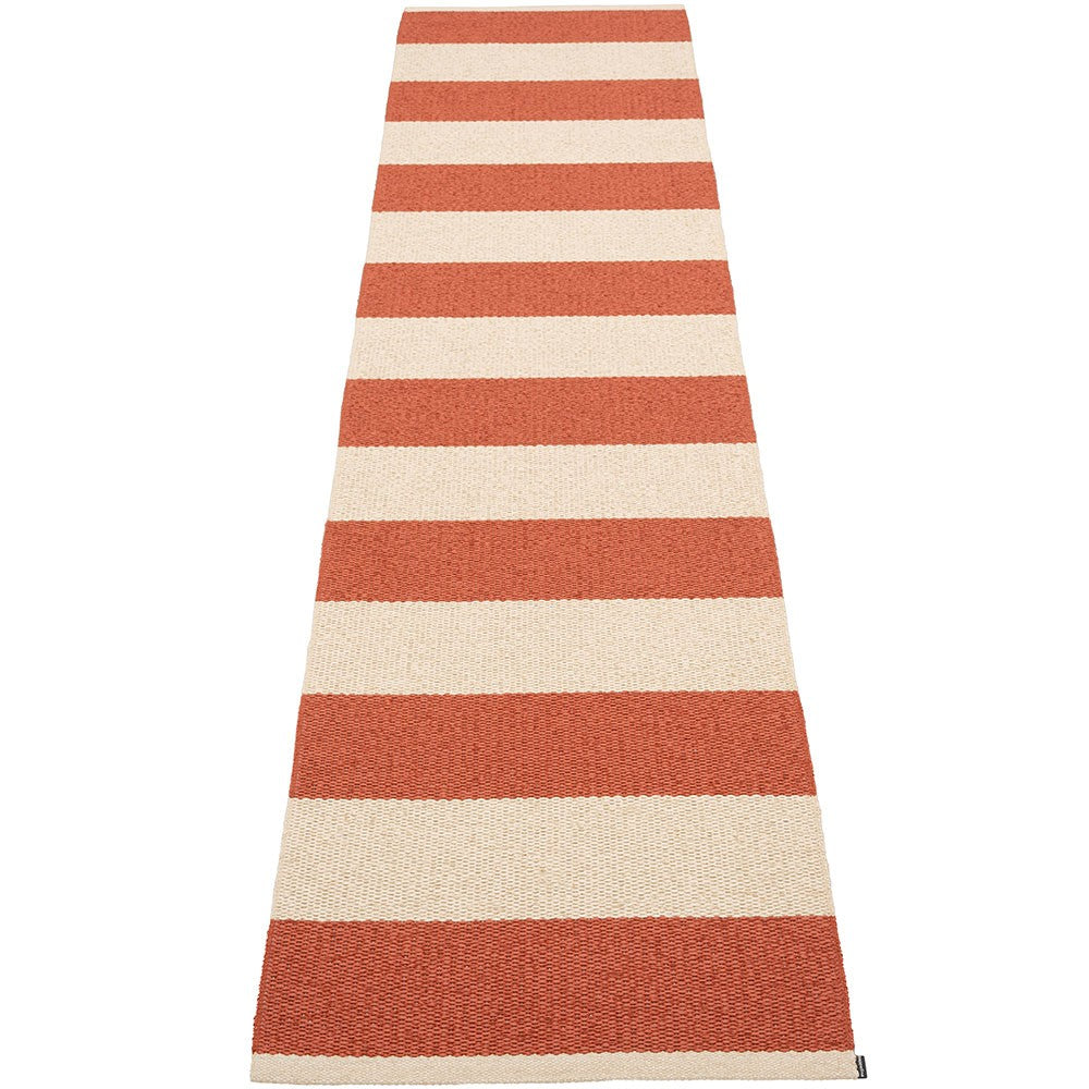 Pappelina Bob Runner - Brick & Cream - 70 x 300 cm