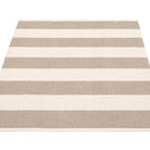 Pappelina Bob Rug - Mud & Vanilla 140 x 180 cm