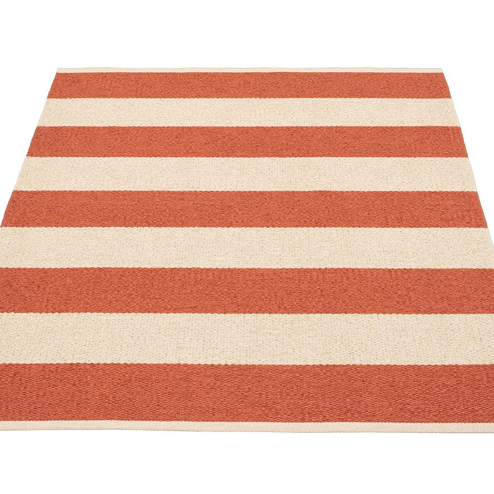 Pappelina Bob Rug - Brick & Vanilla 140 x 180 cm