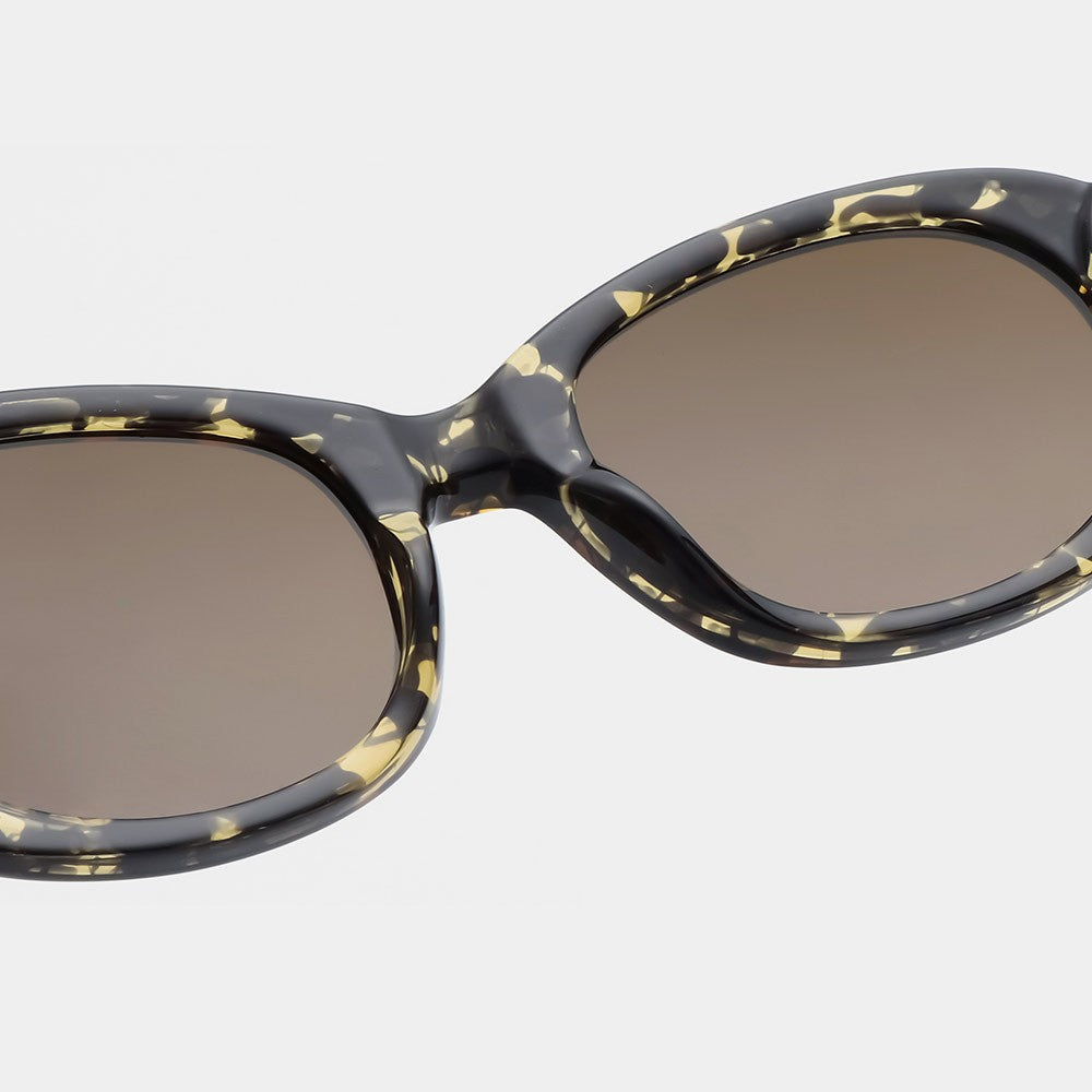 A.Kjaerbede Sunglasses - Anma Black / Yellow Tortoise