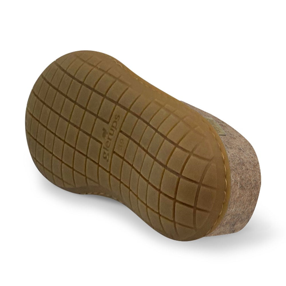 Underside view of Sand Glerups with natural Rubber sole