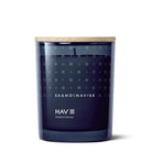 Skandinavisk Hav scented candle with a wooden lid